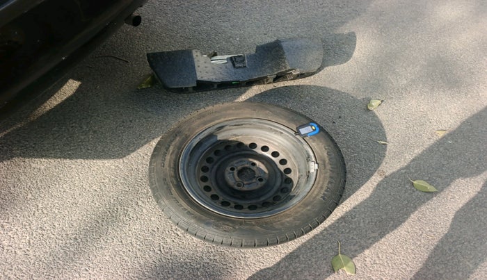 2016 Honda Amaze 1.2L I-VTEC S, Petrol, Manual, 1,48,433 km, tyre