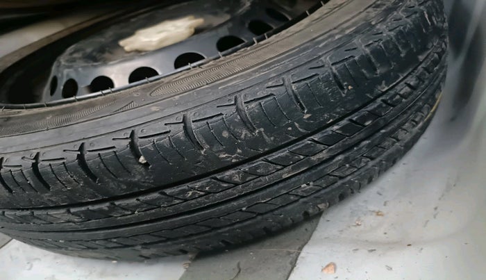 2014 Hyundai Xcent SX 1.2, Petrol, Manual, 55,300 km, tyre