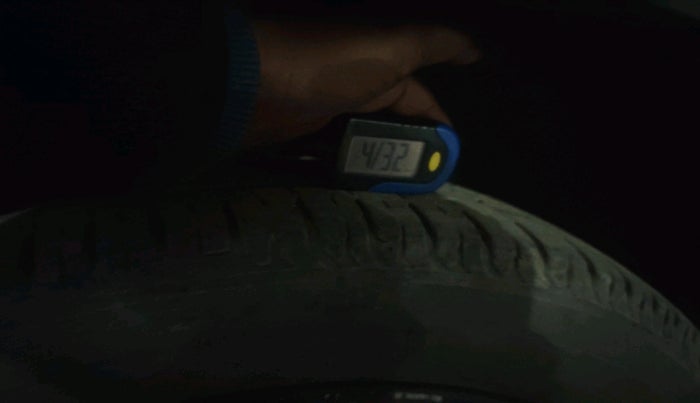 2021 Maruti XL6 ZETA AT, Petrol, Automatic, 32,223 km, tyre