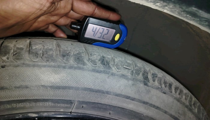 2021 Maruti XL6 ZETA AT, Petrol, Automatic, 32,223 km, tyre