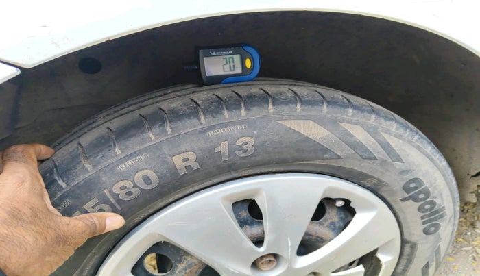 2012 Hyundai i10 MAGNA 1.1, Petrol, Manual, 83,386 km, tyre