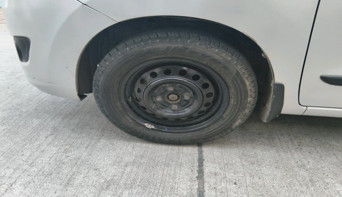 2016 Maruti Wagon R 1.0 VXI, Petrol, Manual, 96,080 km, tyre