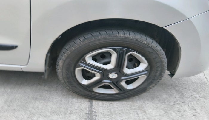 2016 Maruti Wagon R 1.0 VXI, Petrol, Manual, 96,080 km, tyre