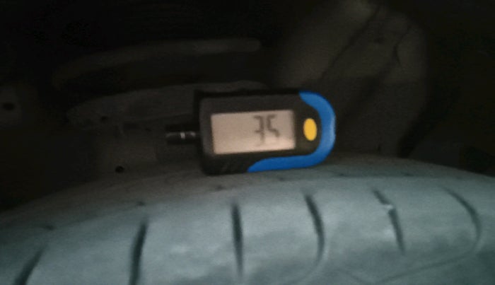 2023 Hyundai Creta E 1.5 PETROL, Petrol, Manual, 93,977 km, tyre