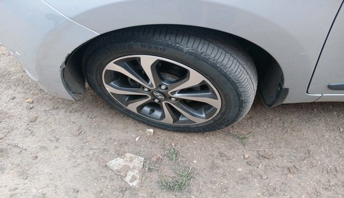 2014 Hyundai Xcent SX 1.2 (O), Petrol, Manual, 69,666 km, tyre