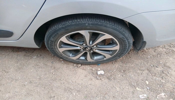 2014 Hyundai Xcent SX 1.2 (O), Petrol, Manual, 69,666 km, tyre