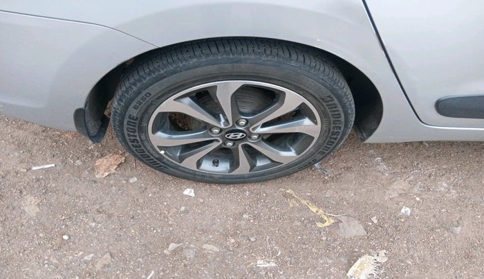 2014 Hyundai Xcent SX 1.2 (O), Petrol, Manual, 69,666 km, tyre