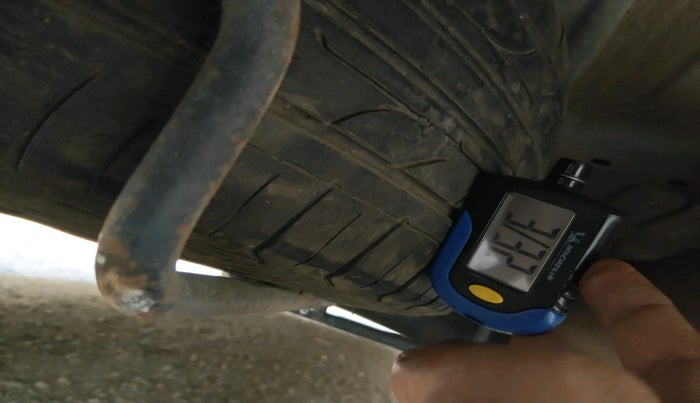 2021 Maruti Ertiga VXI SHVS, Petrol, Manual, 1,11,590 km, tyre