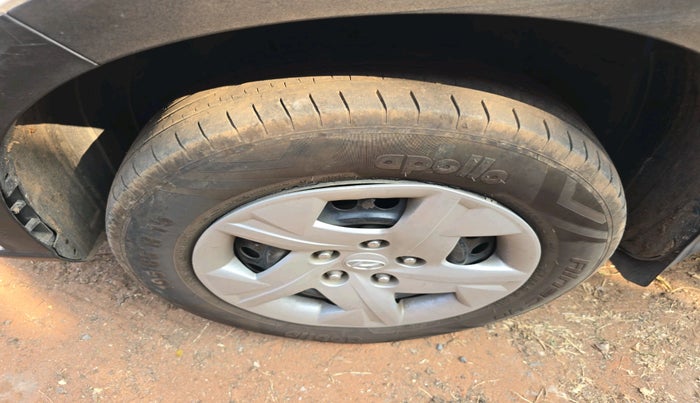 2021 Hyundai VENUE S+ 1.2, Petrol, Manual, 66,967 km, tyre