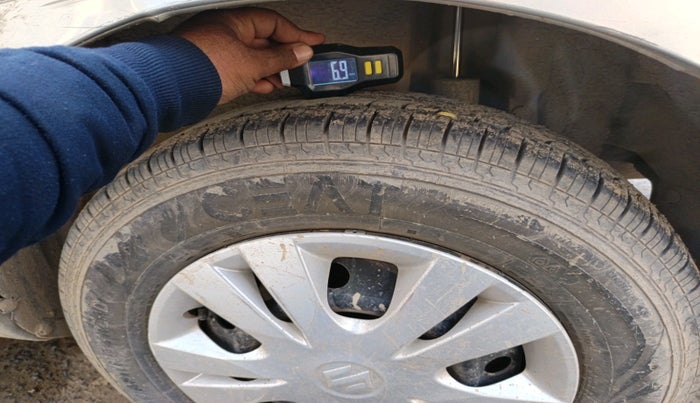 2013 Maruti Swift Dzire VXI, Petrol, Manual, 38,015 km, tyre