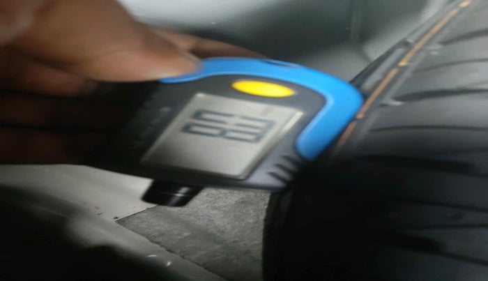 2022 MG ASTOR SAVVY 1.5 CVT S RED, Petrol, Automatic, 18,306 km, tyre