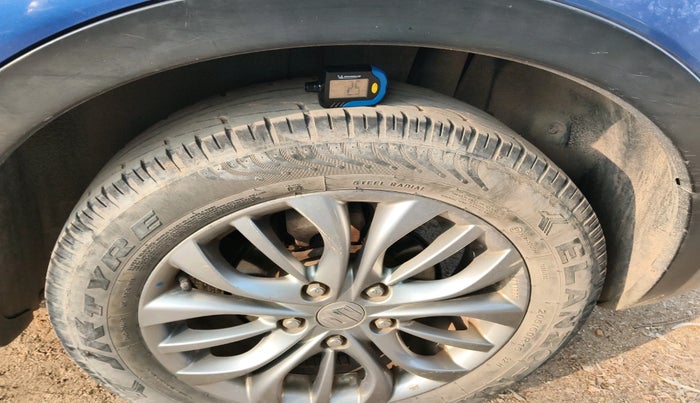 2017 Maruti S Cross ZETA 1.3, Diesel, Manual, 1,08,783 km, tyre