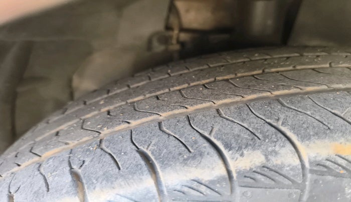 2017 Ford Ecosport TITANIUM+ 1.5L DIESEL, Diesel, Manual, 1,59,193 km, tyre