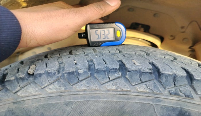 2017 Mahindra TUV300 T10, Diesel, Manual, 65,682 km, tyre