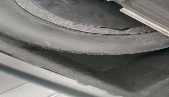 2017 BMW X1 sDrive 20d Expedition, Diesel, Automatic, 1,38,472 km, tyre