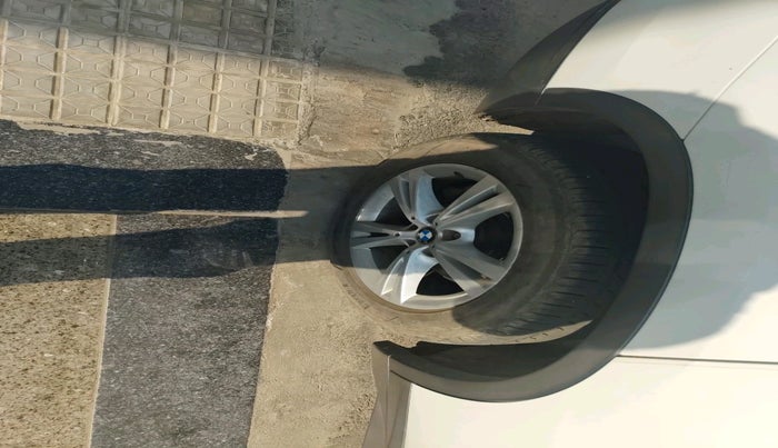 2017 BMW X1 sDrive 20d Expedition, Diesel, Automatic, 1,38,472 km, tyre