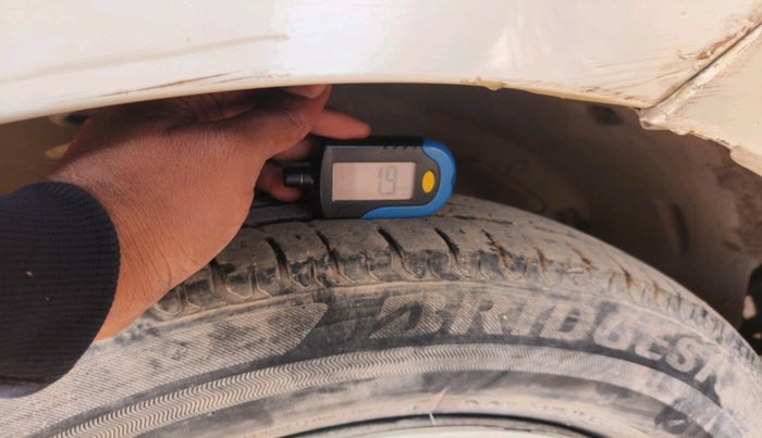 2020 Maruti Swift VXI, Petrol, Manual, 55,625 km, tyre