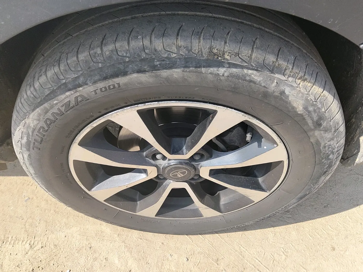 2020 Tata NEXON XZ PLUS (O) DIESEL, Diesel, Manual, 1,61,704 km, tyre