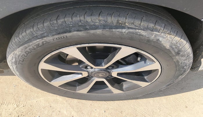 2020 Tata NEXON XZ PLUS (O) DIESEL, Diesel, Manual, 1,61,704 km, tyre