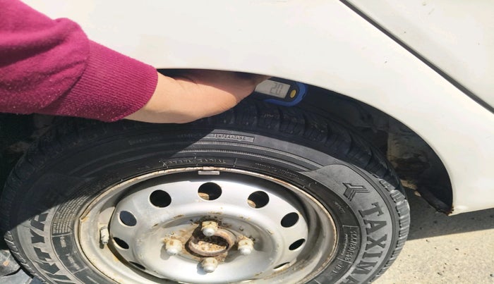 2016 Hyundai i10 MAGNA 1.1, Petrol, Manual, 79,431 km, tyre