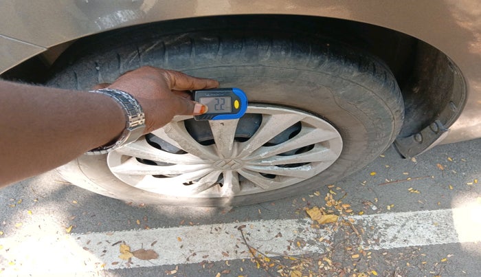 2021 Maruti Dzire VXI, Petrol, Manual, 40,938 km, tyre