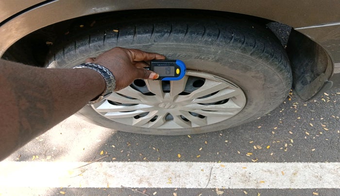 2021 Maruti Dzire VXI, Petrol, Manual, 40,938 km, tyre