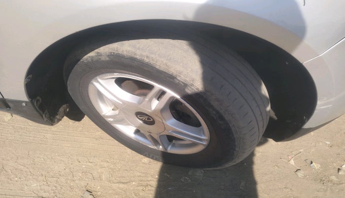 2018 Mahindra MARAZZO M6 8 STR, Diesel, Manual, 2,59,578 km, tyre