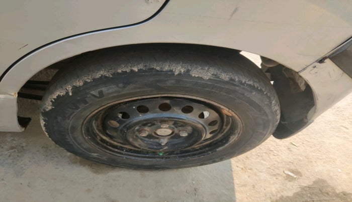 2011 Maruti Wagon R 1.0 VXI, Petrol, Manual, 86,151 km, tyre