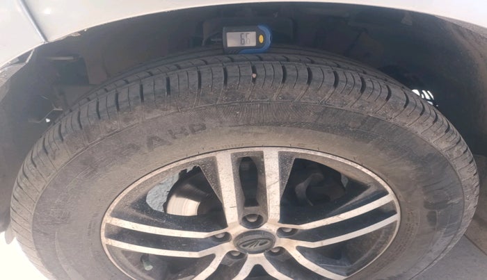 2017 Mahindra Scorpio S4 PLUS 1.99 INTELLI-HYBRID, Diesel, Manual, 66,787 km, tyre