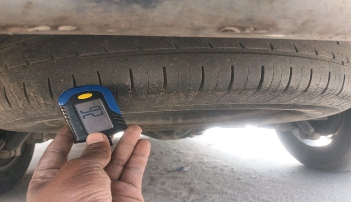 2017 Mahindra Scorpio S4 PLUS 1.99 INTELLI-HYBRID, Diesel, Manual, 66,787 km, tyre