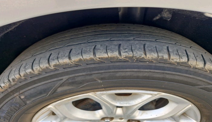 2016 Ford Ecosport TITANIUM 1.5L DIESEL, Diesel, Manual, 2,41,025 km, tyre