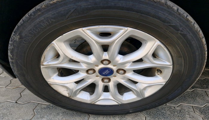 2016 Ford Ecosport TITANIUM 1.5L DIESEL, Diesel, Manual, 2,41,025 km, tyre