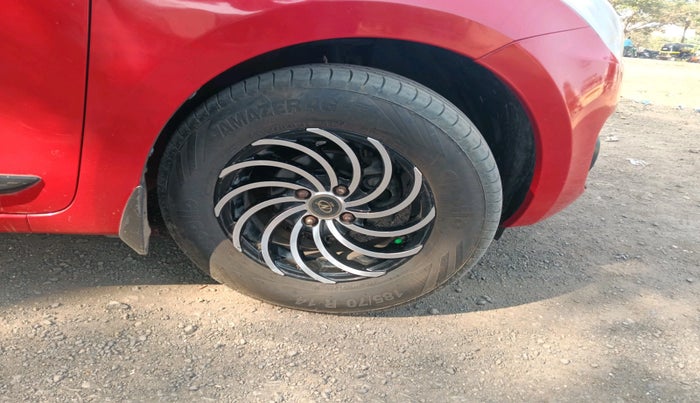 2020 Maruti Swift LXI, Petrol, Manual, 1,13,701 km, tyre