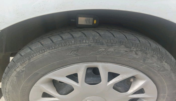 2016 Ford Figo Aspire TREND 1.2 PETROL, Petrol, Manual, 64,974 km, tyre