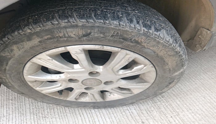 2018 Tata Tiago XZA PETROL, Petrol, Automatic, 67,507 km, tyre