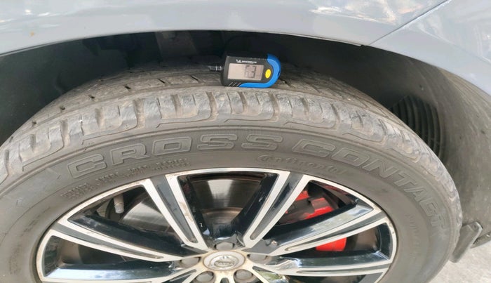 2018 Volvo XC 60 D5 INSCRIPTION, Diesel, Automatic, 88,828 km, tyre