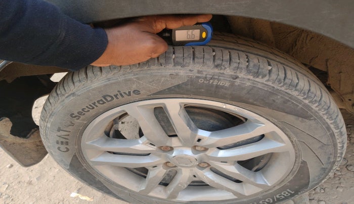 2020 Renault TRIBER RXZ AMT, Petrol, Automatic, 25,923 km, tyre