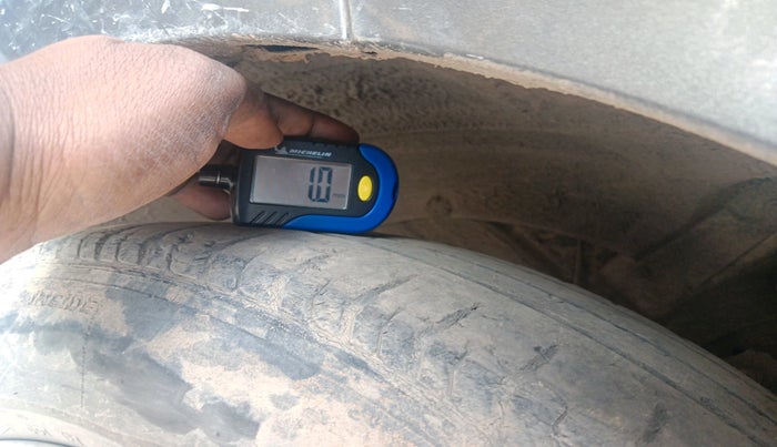 2019 Maruti Ertiga ZXI SHVS, Petrol, Manual, 1,28,916 km, tyre