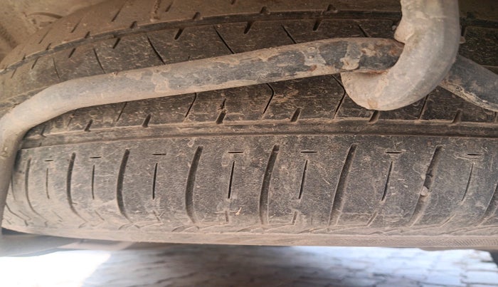 2019 Maruti Ertiga ZXI SHVS, Petrol, Manual, 1,28,916 km, tyre