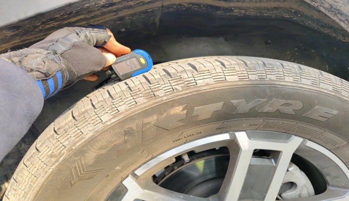 2025 Mahindra Thar Roxx MX3 Petrol AT 2WD, Petrol, Automatic, 5,567 km, tyre