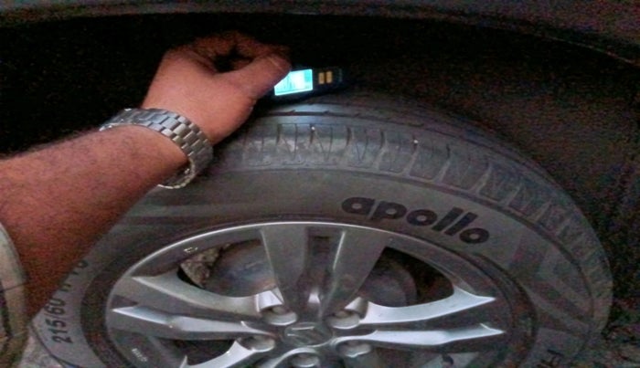 2016 Maruti Vitara Brezza ZDI, Diesel, Manual, 63,246 km, tyre