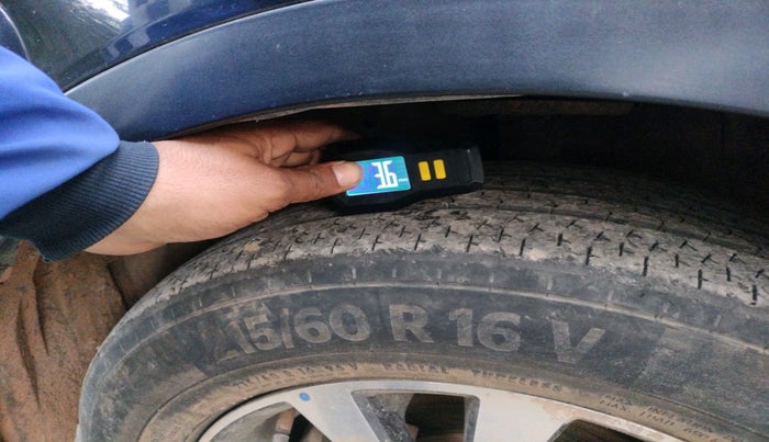 2019 Maruti S Cross ALPHA 1.3, Diesel, Manual, 1,07,668 km, tyre