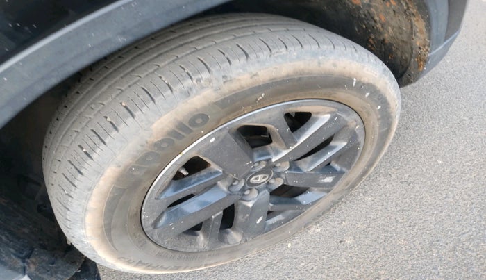 2023 Tata Harrier XZA PLUS O DARK EDITION, Diesel, Automatic, 70,011 km, tyre