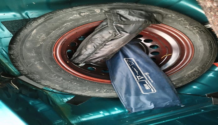 2022 Renault Kwid RXL, Petrol, Manual, 83,415 km, tyre