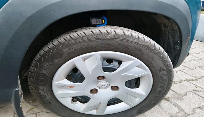 2022 Renault Kwid RXL, Petrol, Manual, 83,415 km, tyre