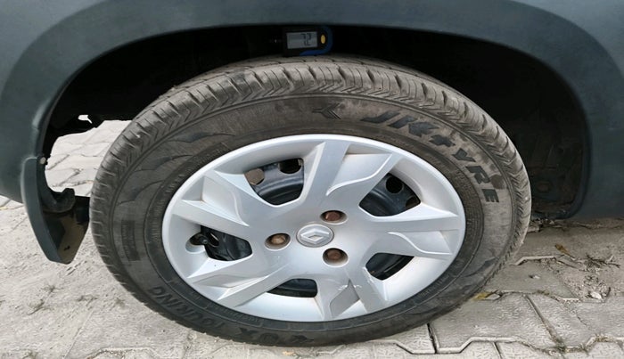 2022 Renault Kwid RXL, Petrol, Manual, 83,415 km, tyre