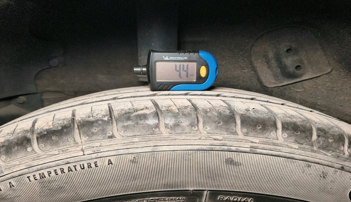 2020 Tata NEXON XM PETROL, Petrol, Manual, 48,645 km, tyre