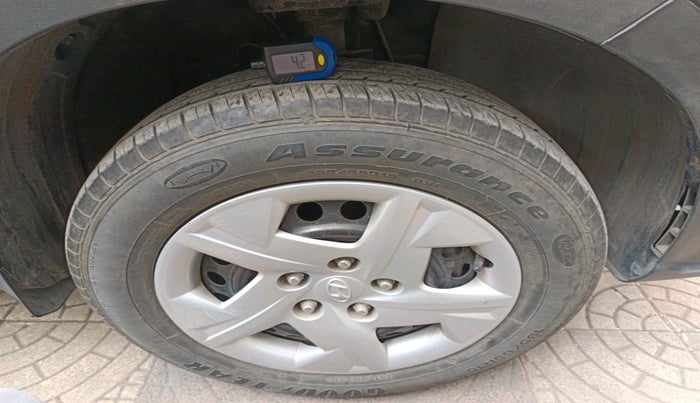 2020 Hyundai VENUE S 1.2, Petrol, Manual, 9,884 km, tyre