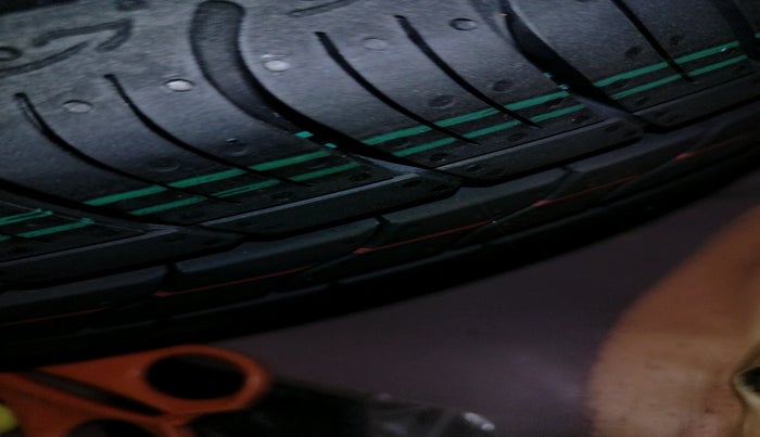 2024 Honda Amaze 1.2L I-VTEC VX CVT, Petrol, Automatic, 11,984 km, tyre