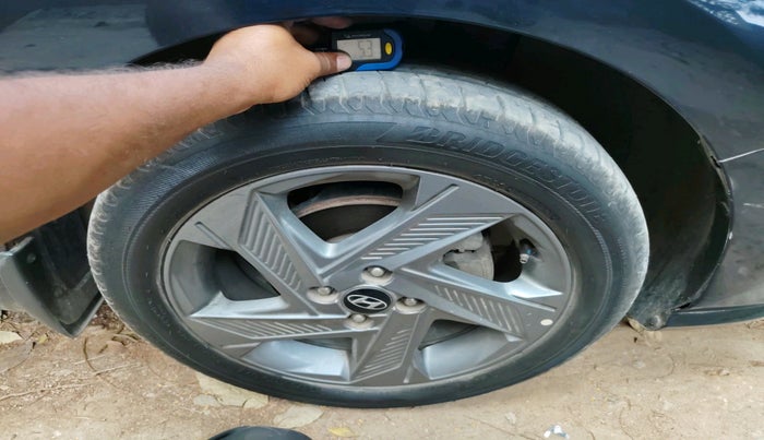 2021 Hyundai Verna SX 1.5 VTVT IVT, Petrol, Automatic, 27,515 km, tyre